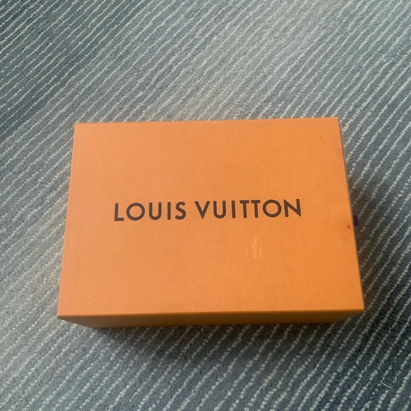 Louis Vuitton shoes! - Picture 4 of 7